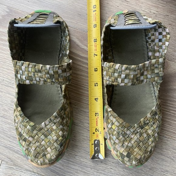 CC Resort Elastic Shoe W/Strap Size 38 Camo/Water Shoe/Walking Shoe - Picture 7 of 7